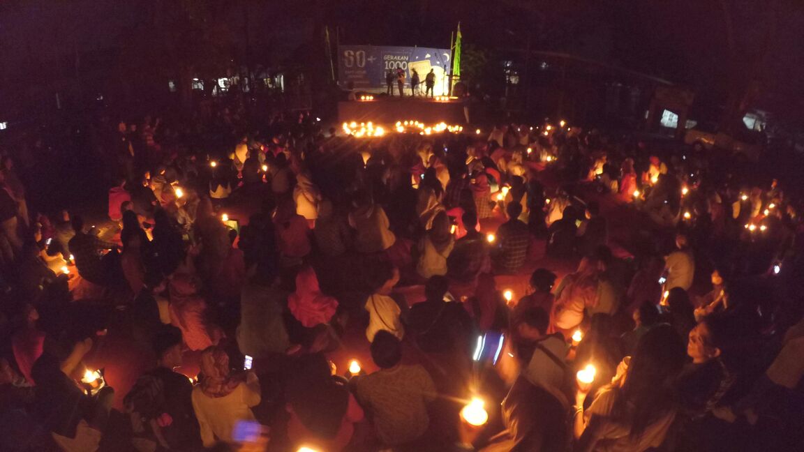 Gerakan 1000 Lilin Komunitas Earth Hour Serang