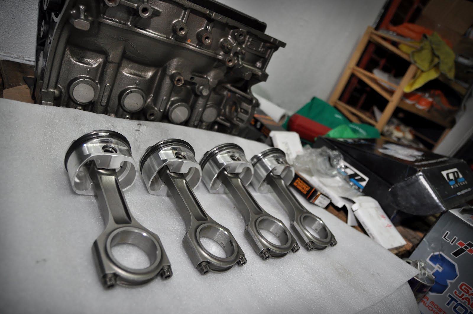 4G93T cp pistons finishing fault