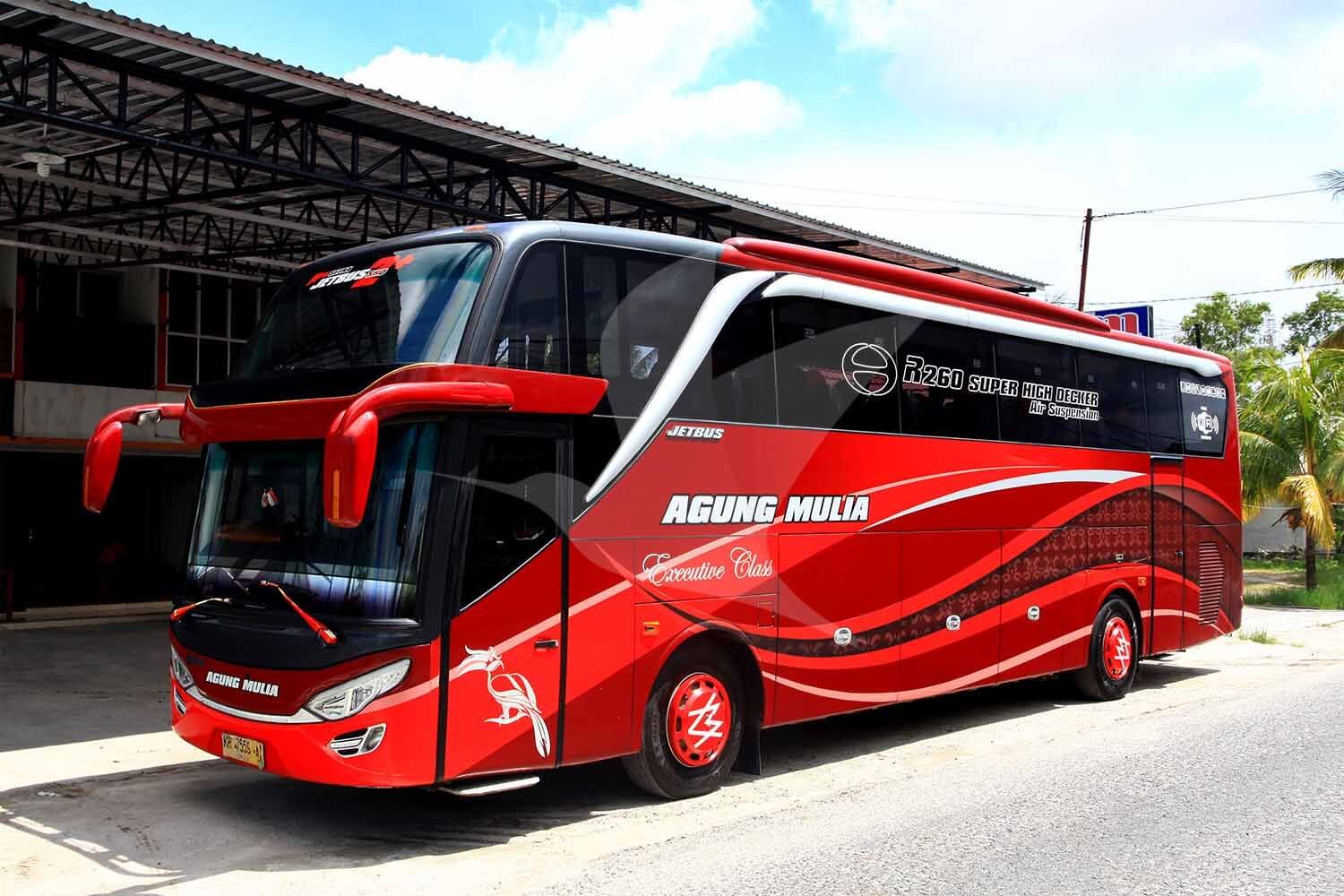 Menjelajah Negeri Rempah: Mengupas Pesona Bus Pariwisata di Ambon dan Potensinya