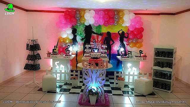 Decoração infantil tema Discoteca em mesa provençal