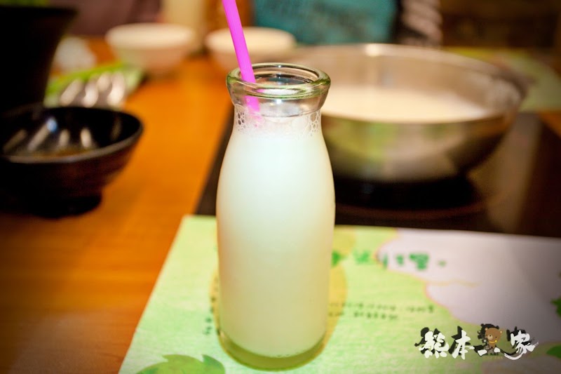 犇牛牛火鍋餐廳-苗栗飛牛牧場|美味牛奶火鍋這家一定不能錯過