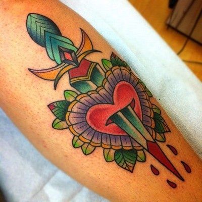 tatuajes de cuchillos y puñales y su significado