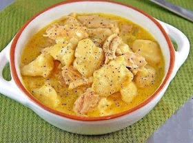 CROCK POT CHICKEN AND DUMPLINGS