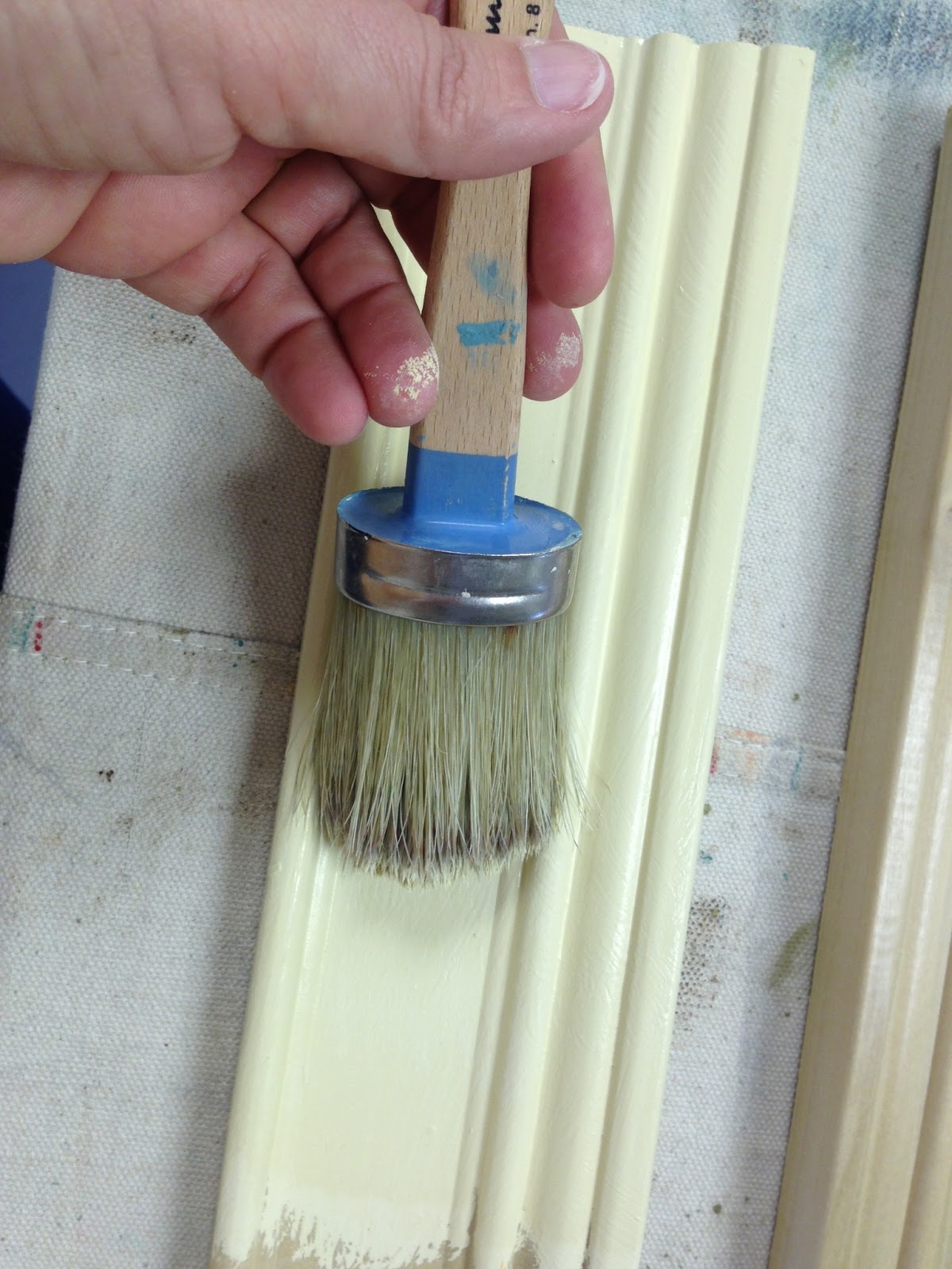 How To Clean Annie Sloan Chalk Paint Brushes – VIEZK