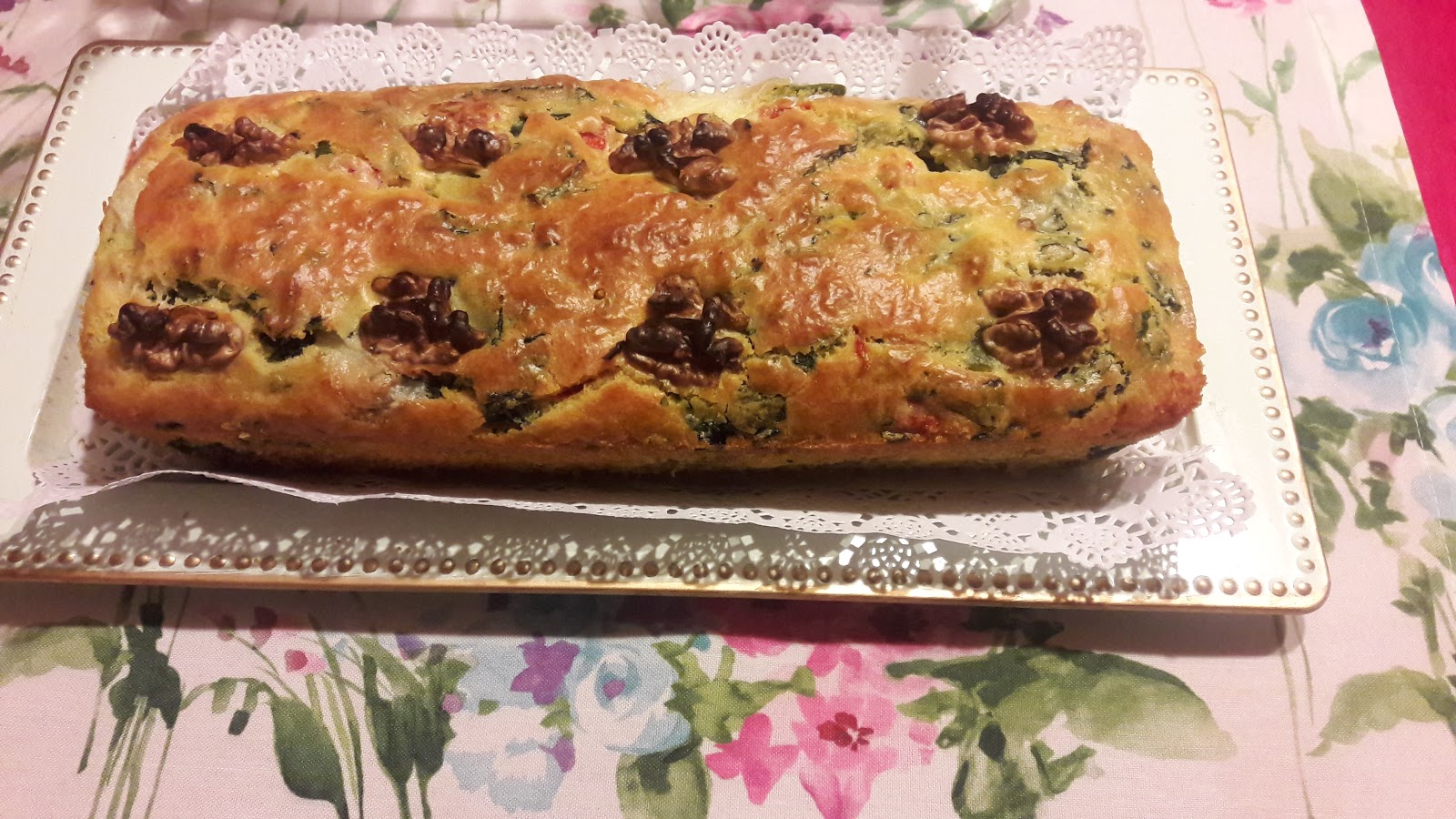 ISPANAKLI PEYNİRLİ MISIR UNLU KEK GÜLO ANNE MUTFAKTA
