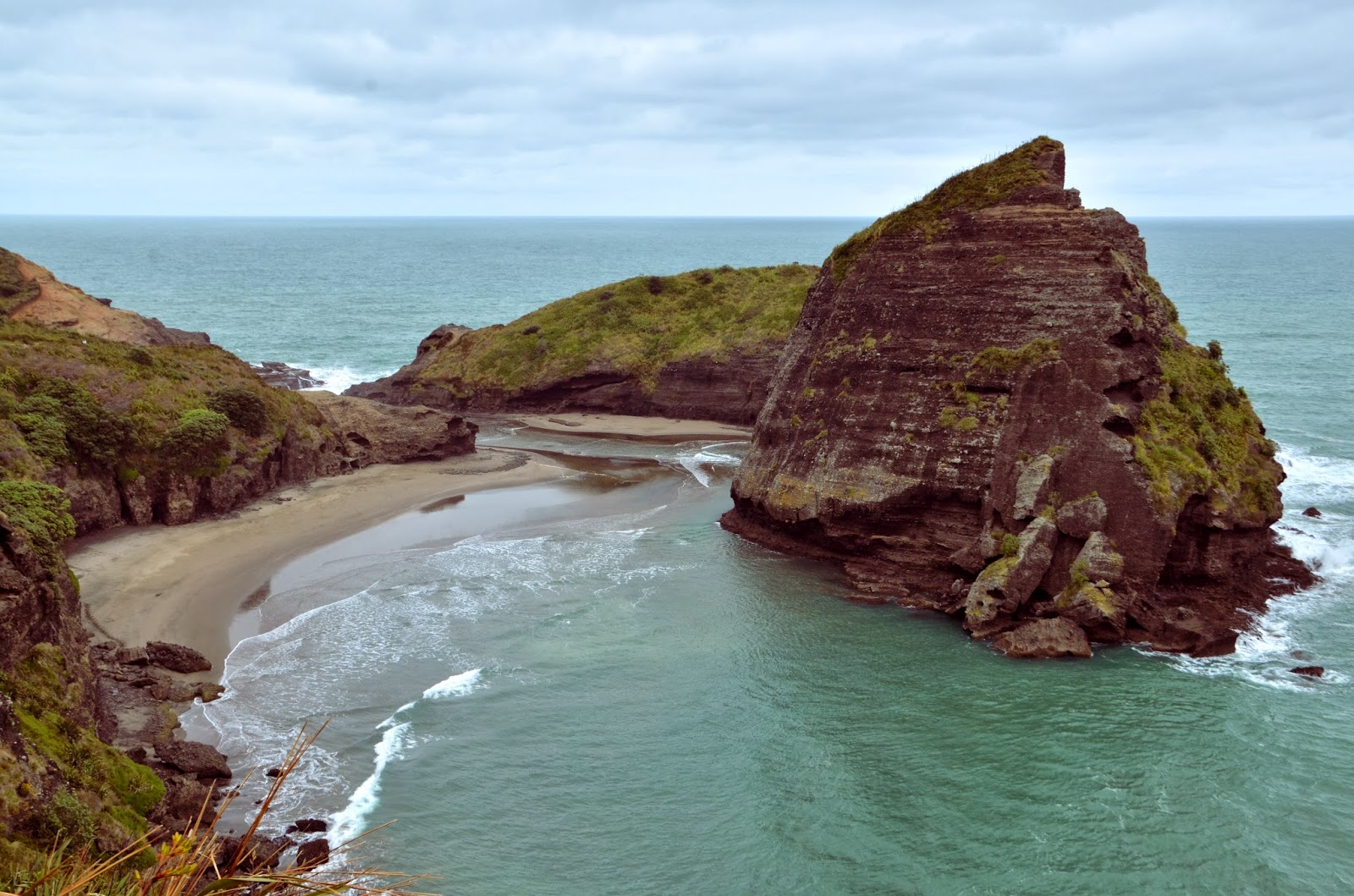 wanderlust Piha Beach