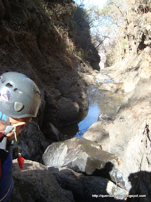 En espera de bajar otra cascada del Cañón de Matatlán