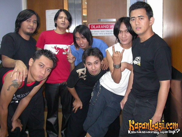 Band Tipe-x | Hoot Gosip