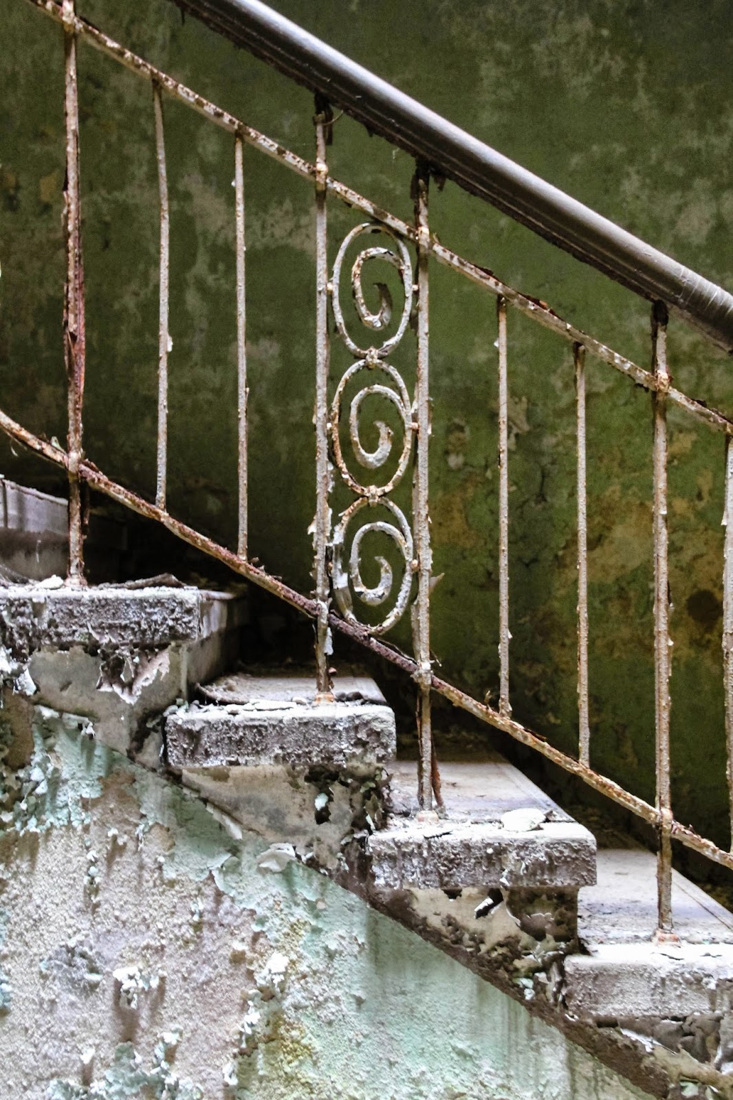 Haunted By History The Ghosts Of Beelitz Heilstätten Abandoned Berlin