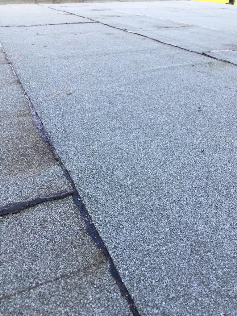 Hausbau Nadine, Max & Alex: Garage fertig geklinkert und verfugt