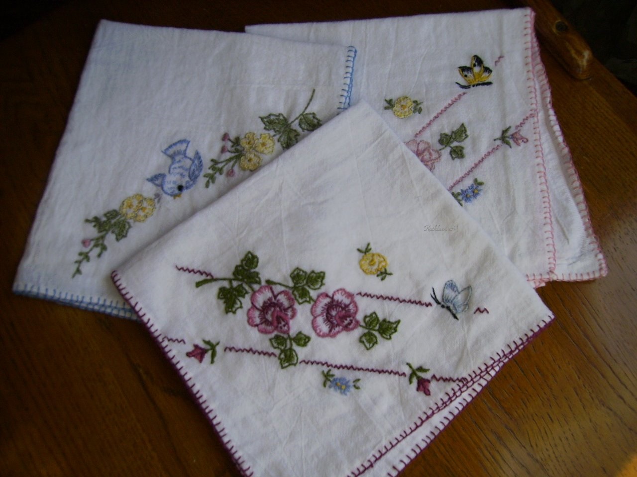 Yesteryear Embroideries: No words.......just memories of many stitches ...