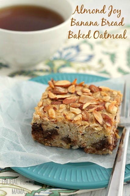 With its chunks of dark chocolate, coconut, & toasted almonds, this Almond Joy Banana Bread Baked Oatmeal only tastes like a decadent breakfast treat.