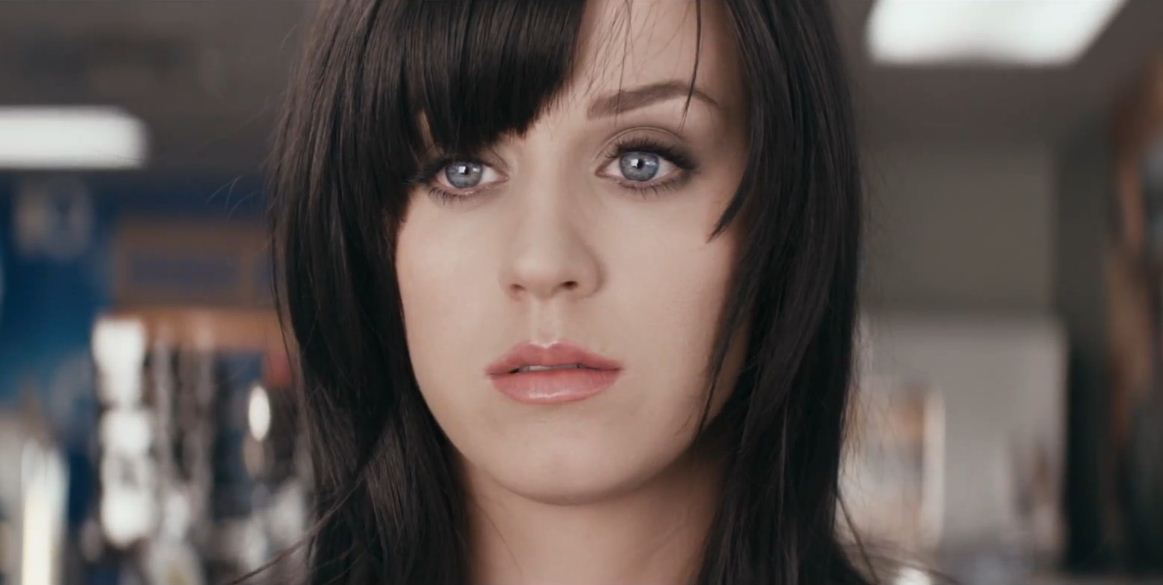Katy Perry - Part Of Me (Official Videoclip) | City Crazy!