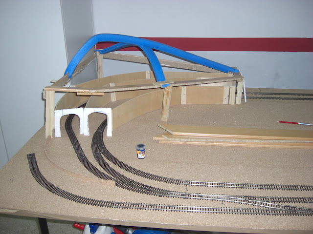 LA MAQUETA DE "SPONSH" escala (H0) v.4.0: CONSTRUCCION MONTAÑA