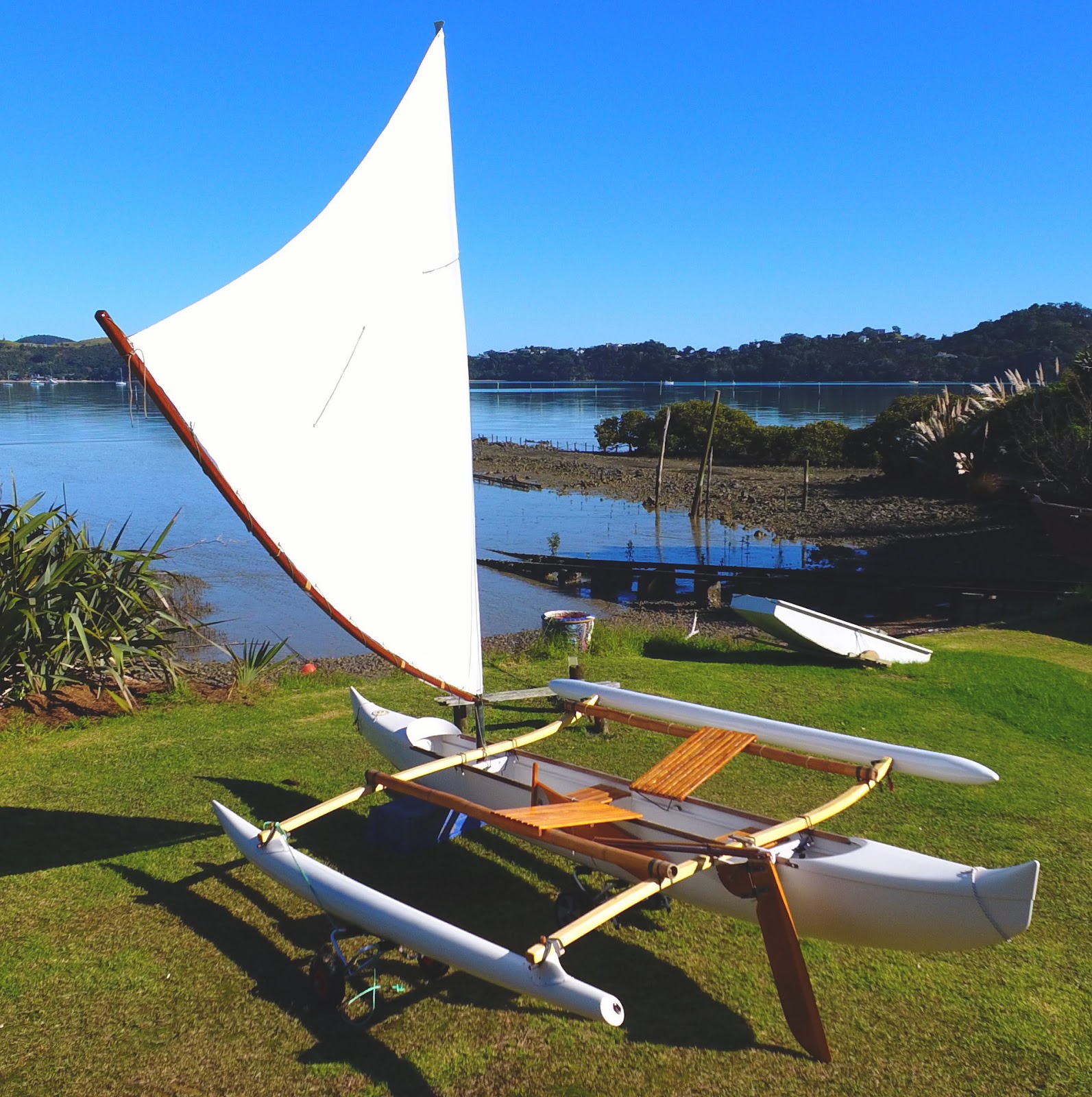Ulua Outrigger Sailing Canoe