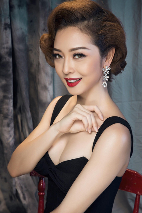 Jennifer Pham dien vay ton vong mot - Anh 2