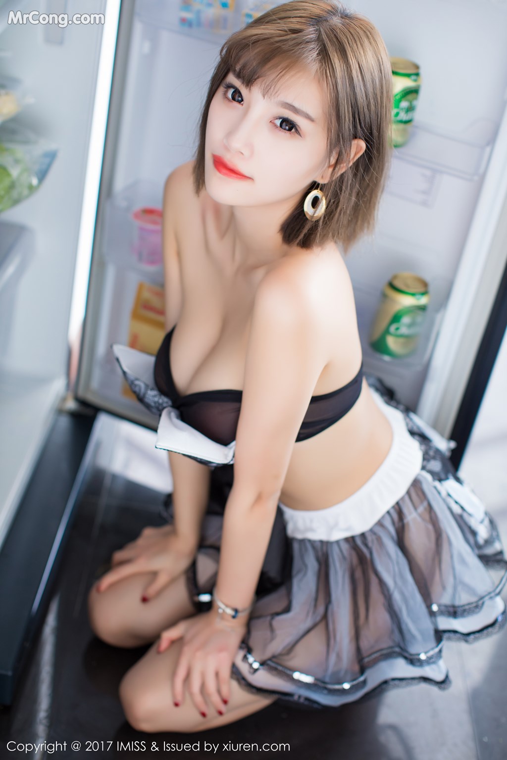 IMISS Vol. 2001: Model Yang Chen Chen (杨晨晨 sugar) (39 photos)
