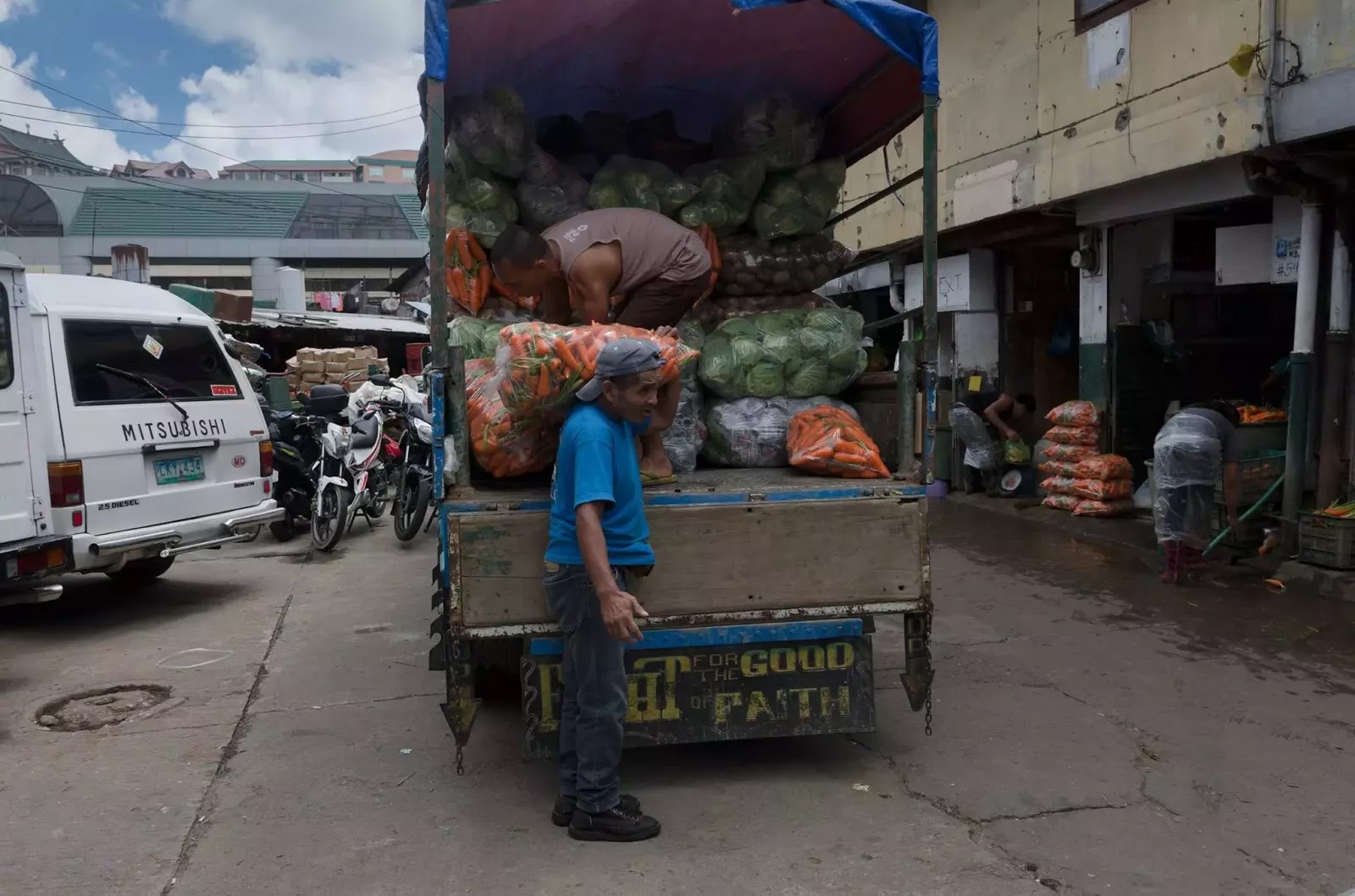 Vegetable Porters La Trinidad Benguet & Baguio City AvianQuests