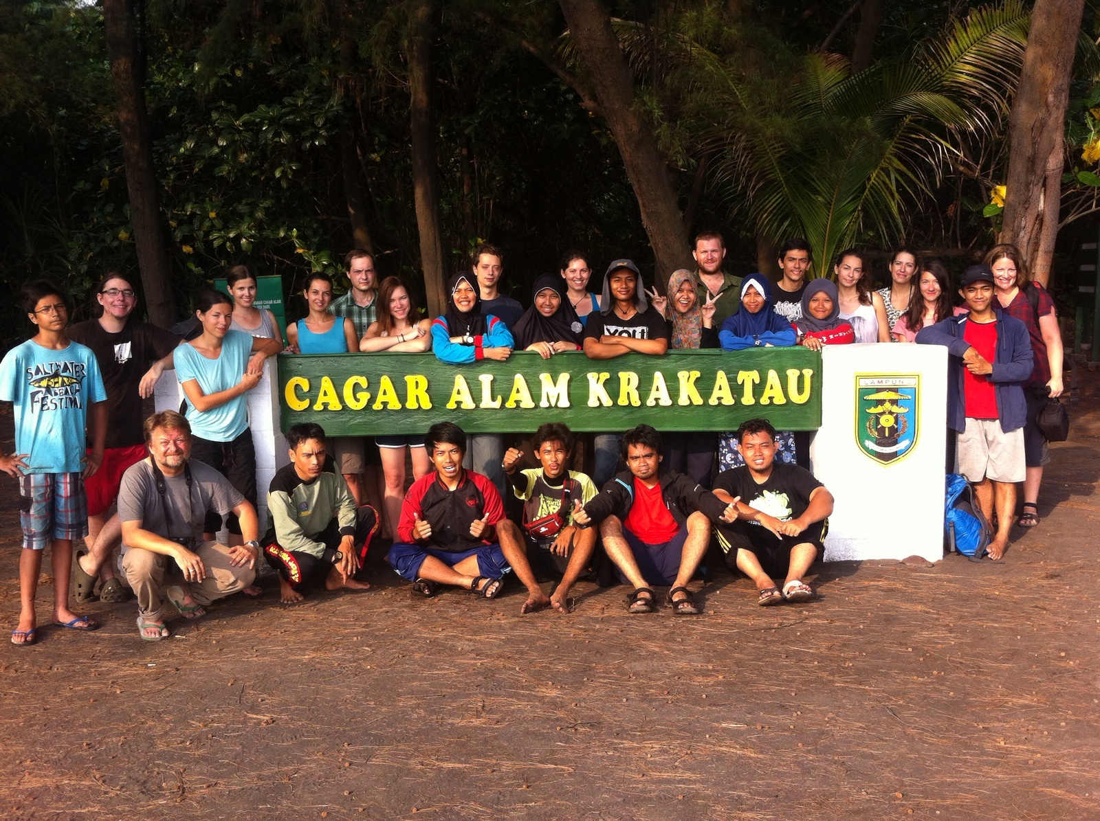 Jembatan Yang Menuju Surga Yang Terbentuk Diantara Neraka Jahanam