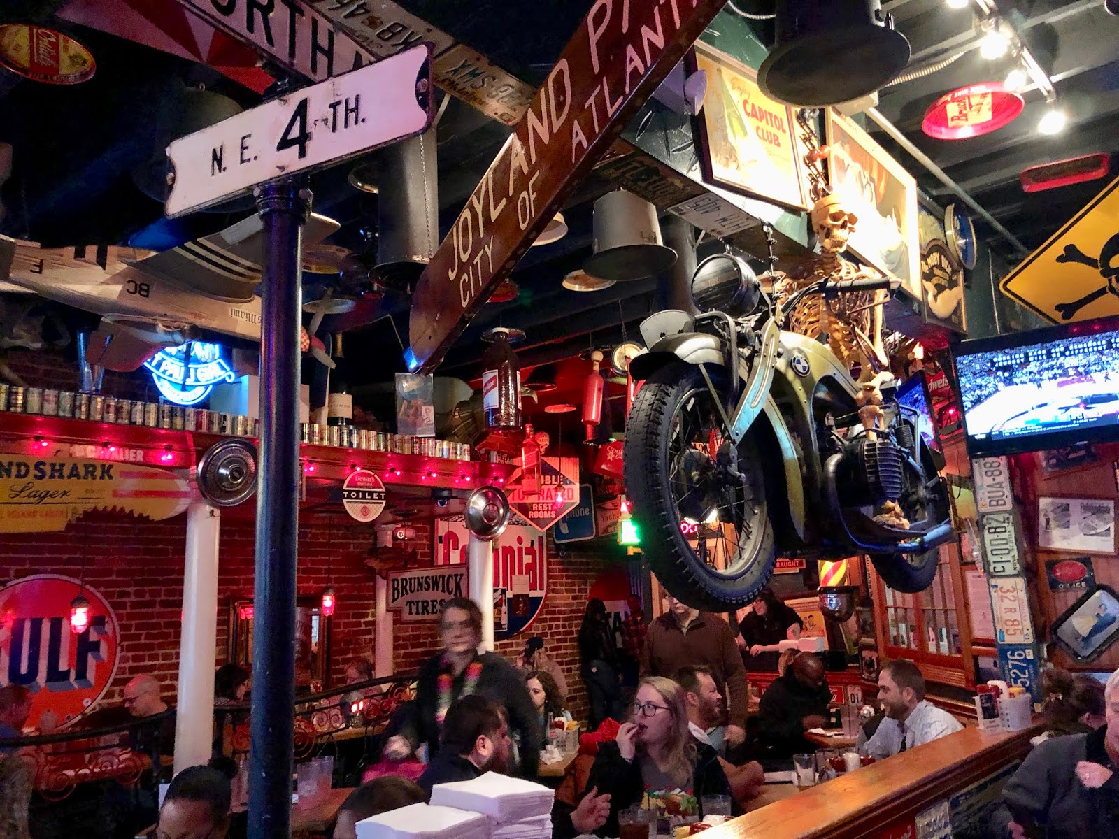 GREAT EATS HAWAII THE VORTEX BAR AND GRILL ATLANTA,