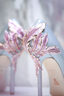 Sapatos rosa e azul claro : Ralph & Russo Shoes pink blue Spring 2016 