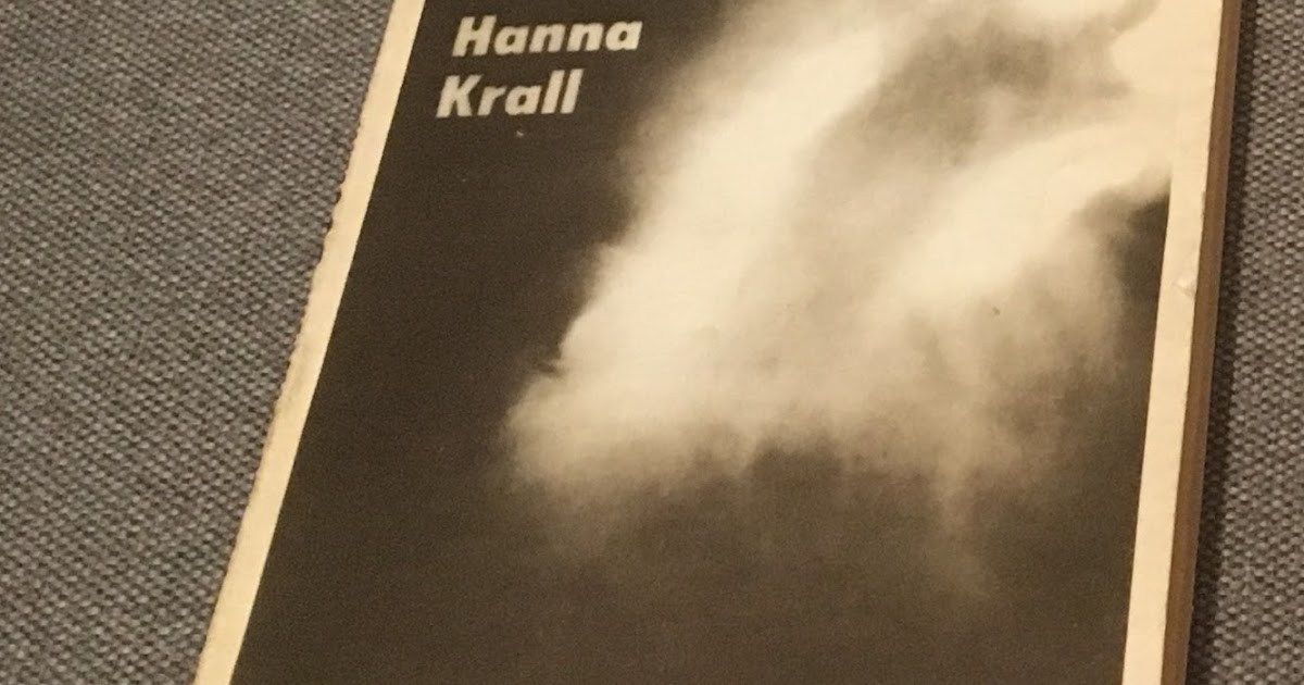 Deheroizacja W Zdążyć Przed Panem Bogiem Książki ze strychu: Zdążyć przed Panem Bogiem, Hanna Krall