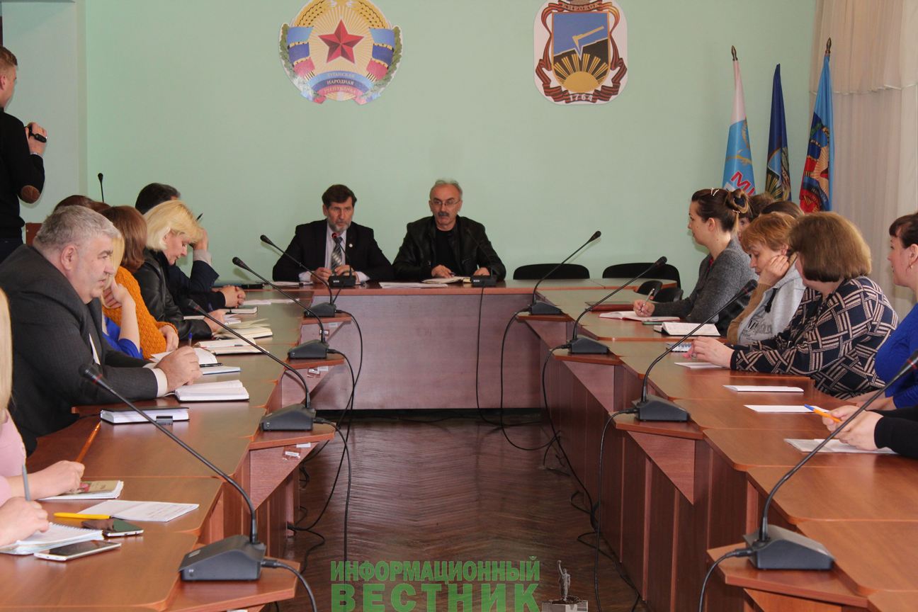 г. кировск луганской народной республики. с днем луганской народной республики. синоптик кировск лнр. синоптик кировск лнр.