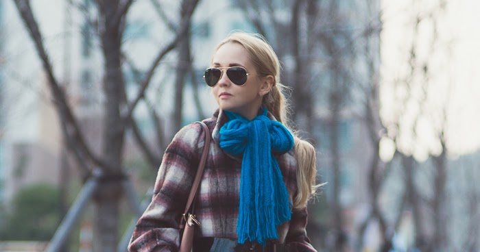 80's are back: add a bow - My Blonde Gal