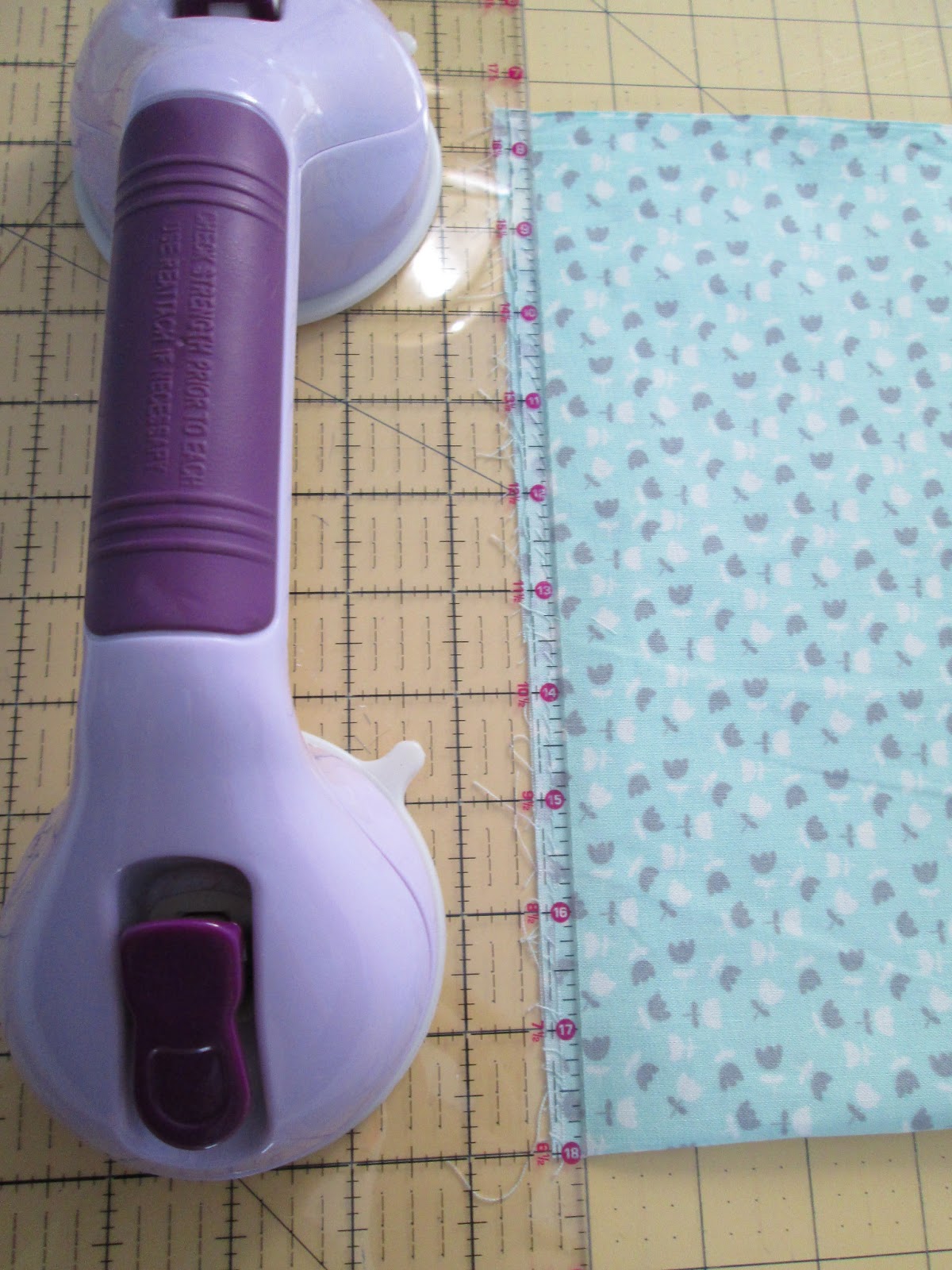 Quackadoodle Quilt How to Cut Fabric Using a Rotary Cutter