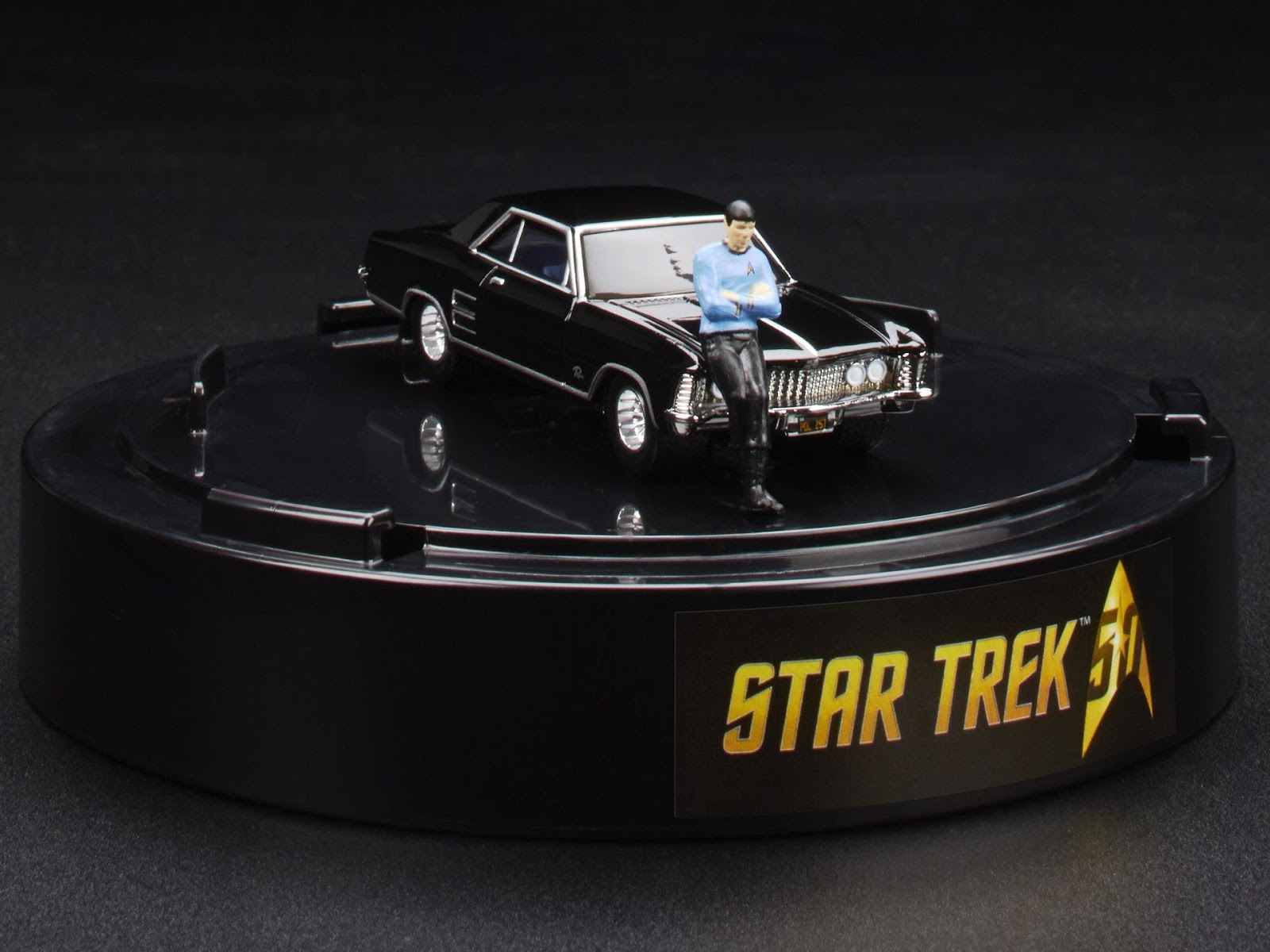 Hot Wheels Star Trek 50th Anniversary Quick D-Livery Captain Kirk 2015 