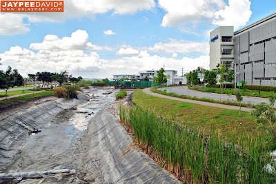 Nuvali Evoliving, Sta Rosa Laguna, Ayala Land Inc, Koi Fishes, Fish Feeding in Laguna, Environment Friendly Place, Pasyalan, Tambayan