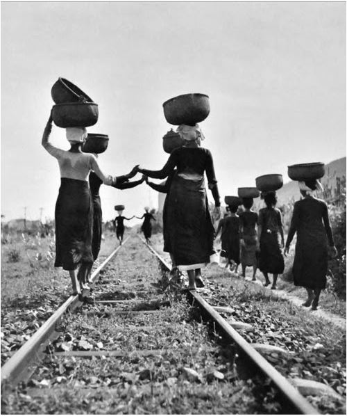 A History of Graphic Design: Capter 74: Photographers and Graphic Design