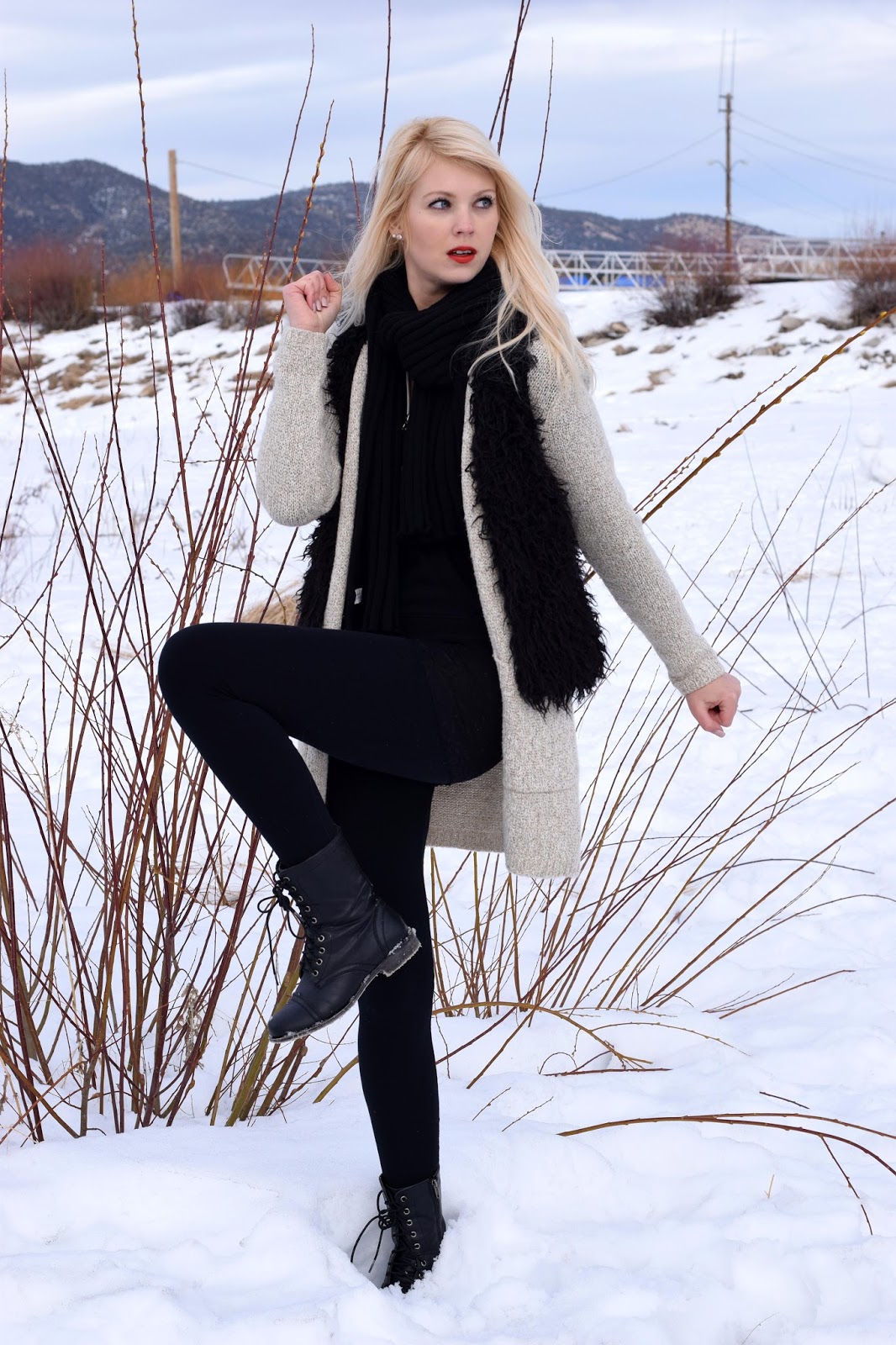 big bear, how to layer, layering , master the art of layering, cardigan, winter, scarf, black and black