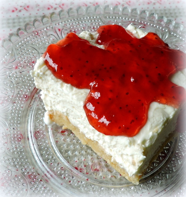 Easy Lemon Refrigerator Dessert