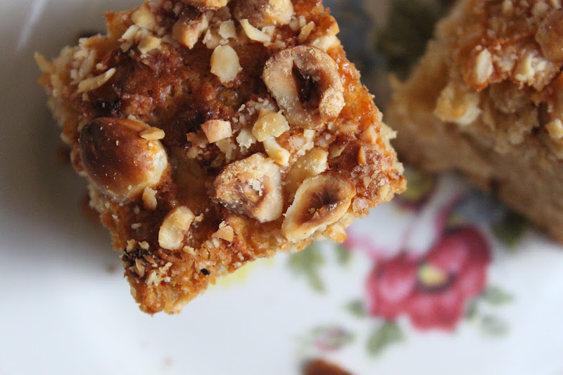 büşra bektaşoğlu Elmalı ve Fındıklı Kek (Tarçında gönlümden ))