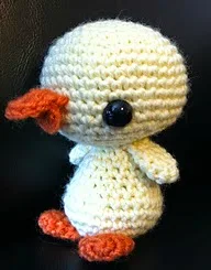 http://yarnplanet.tumblr.com/post/45814565485/spring-chick-pattern