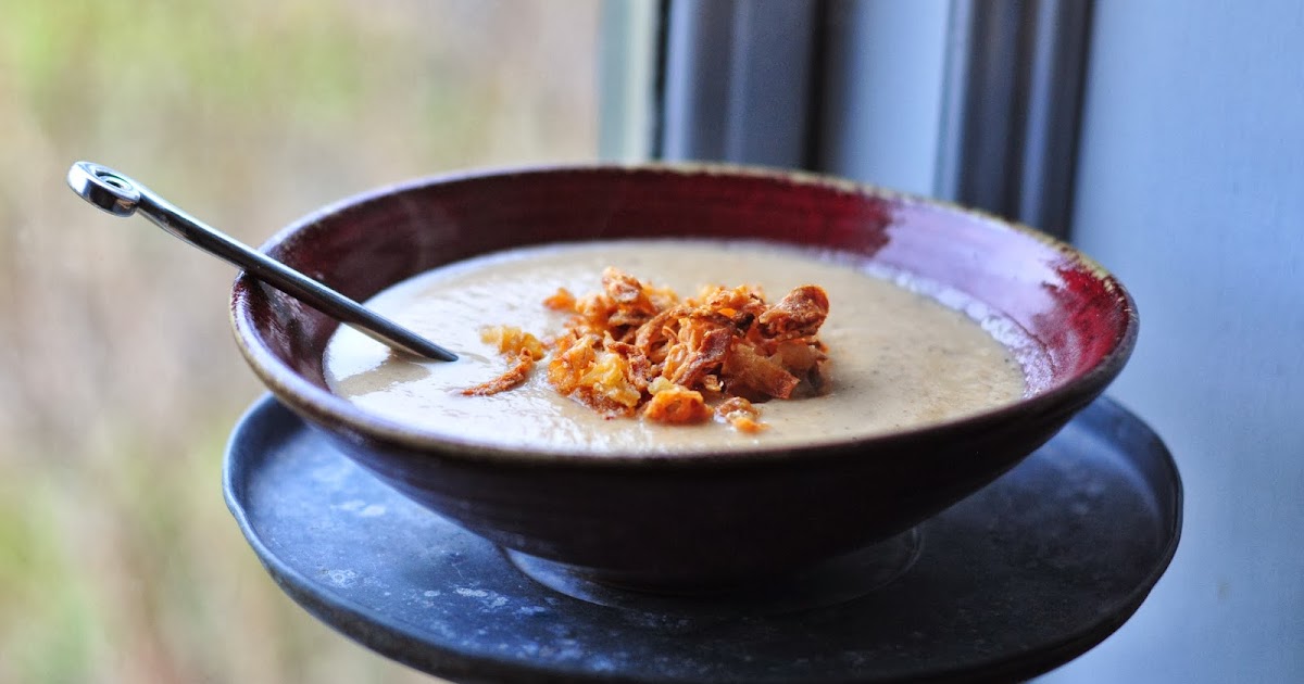 domestic sensualist: stay warm this winter with roasted cauliflower soup