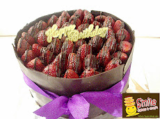 Choco Strawberry surprise..Round 20cm Idr 200.000
