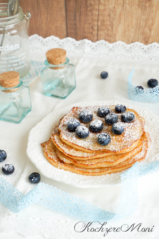 Joghurt Pfannkuchen mit Blaubeeren