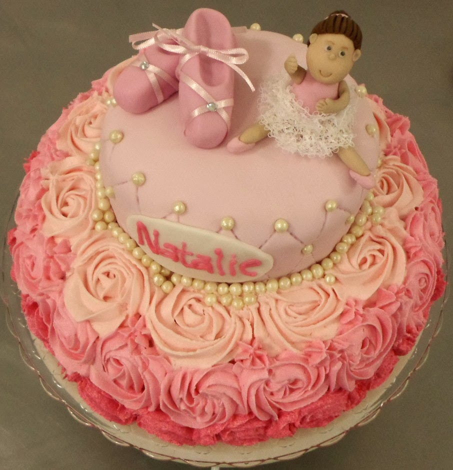 Paty´s Cakes Bolo Decorado com Pasta Americana e Glacê Tema Bailarina