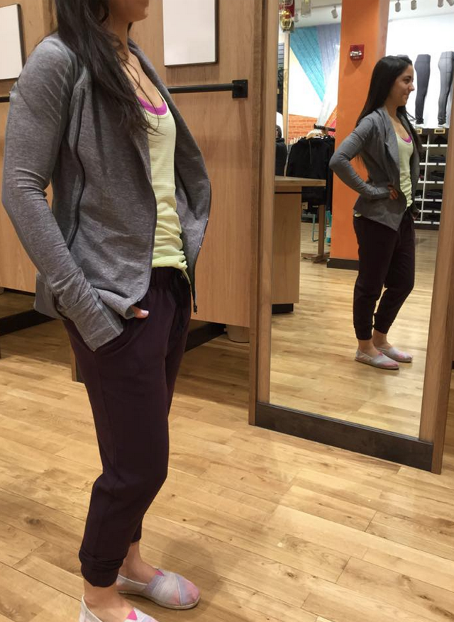 http://www.anrdoezrs.net/links/7680158/type/dlg/http://shop.lululemon.com/products/clothes-accessories/crops-yoga/Jet-Crop-Luon?cc=0001&sli=1