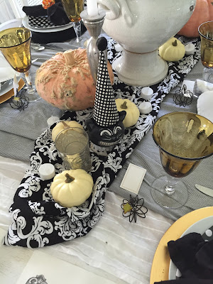 Black Thanksgiving tablescape, black and white polka dot plates
