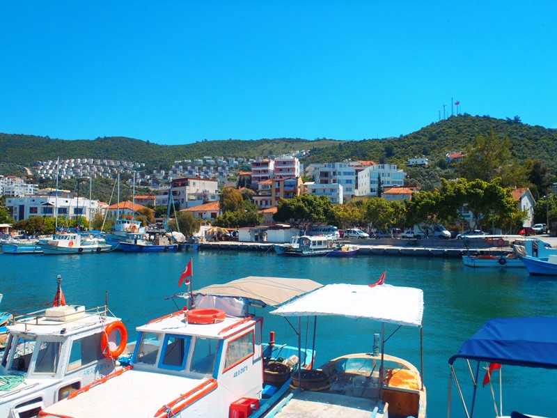 Tatil Evleri Güllük Türkiye Kiralık Yazlıklar Güllük / Türkiye