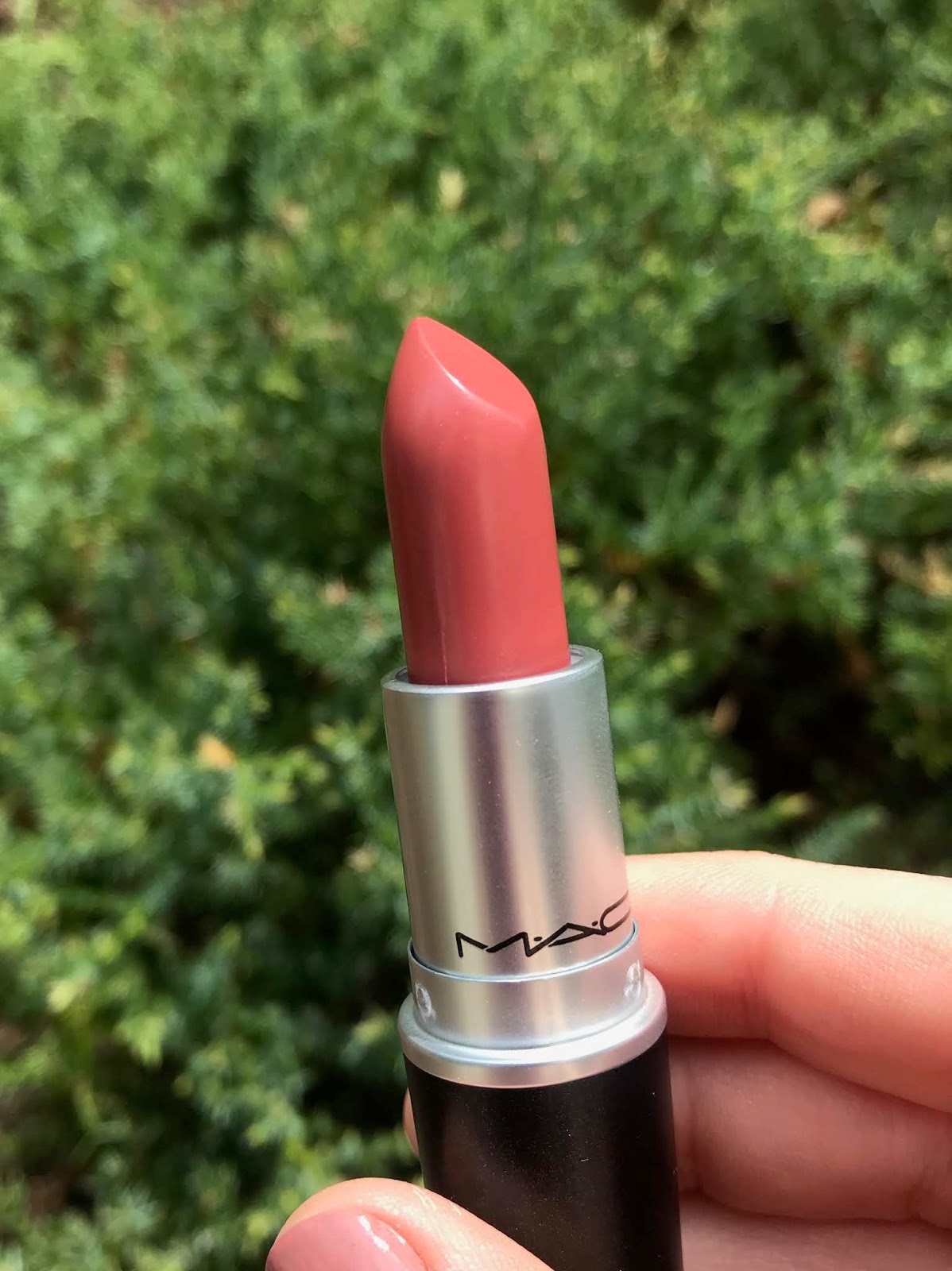 mac almond lipstick
