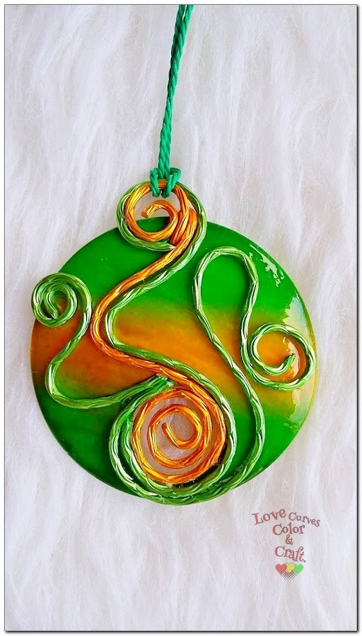 Collar-hecho-a-mano-de-madre-perla