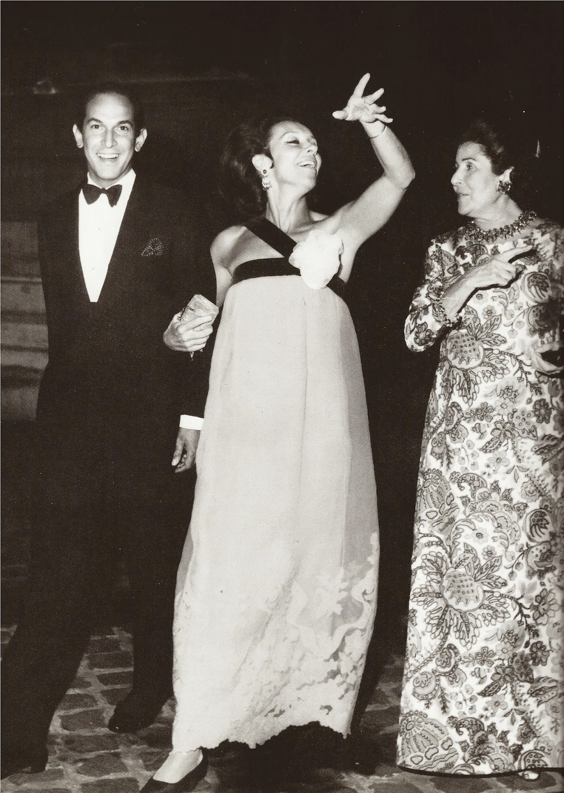 Michael Hampton: Oscar de la Renta- The Designer Who Defined Elegance