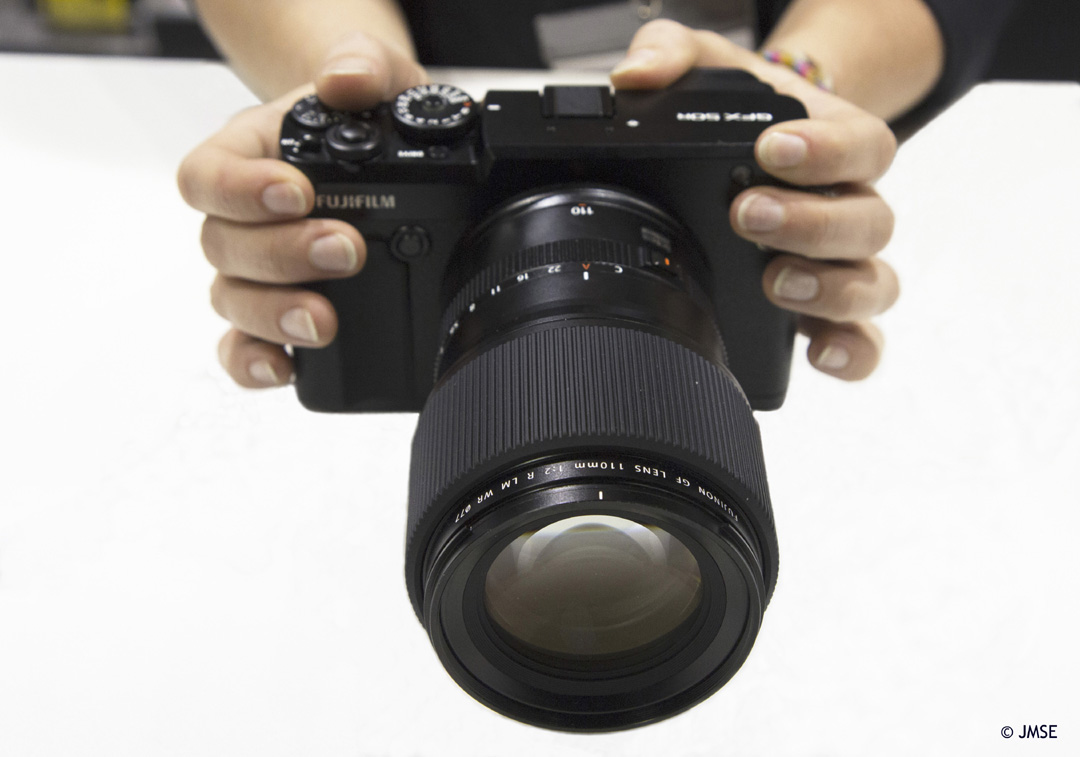 elrectanguloenlamano FUJIFILM GFX 50R SOBERBIA MIRRORLESS EVF DE FORMATO MEDIO CON ASPECTO Y