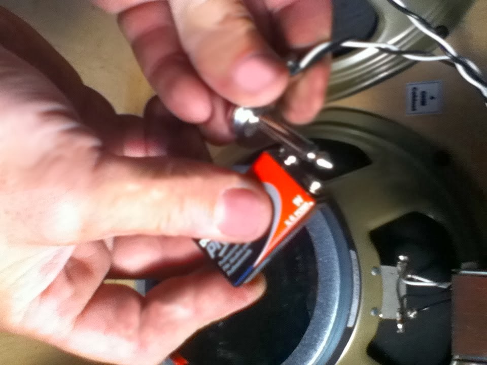 how to test a speaker if it works with a 9 volt battery how to fix how to test an amp to see if it works