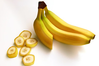 Manfaat buah pisang ialah hal yang tidak akan menciptakan kita ingin tau lagi ketika kita mende Manfaat Buah Pisang Plus Daun Dan Batangnya