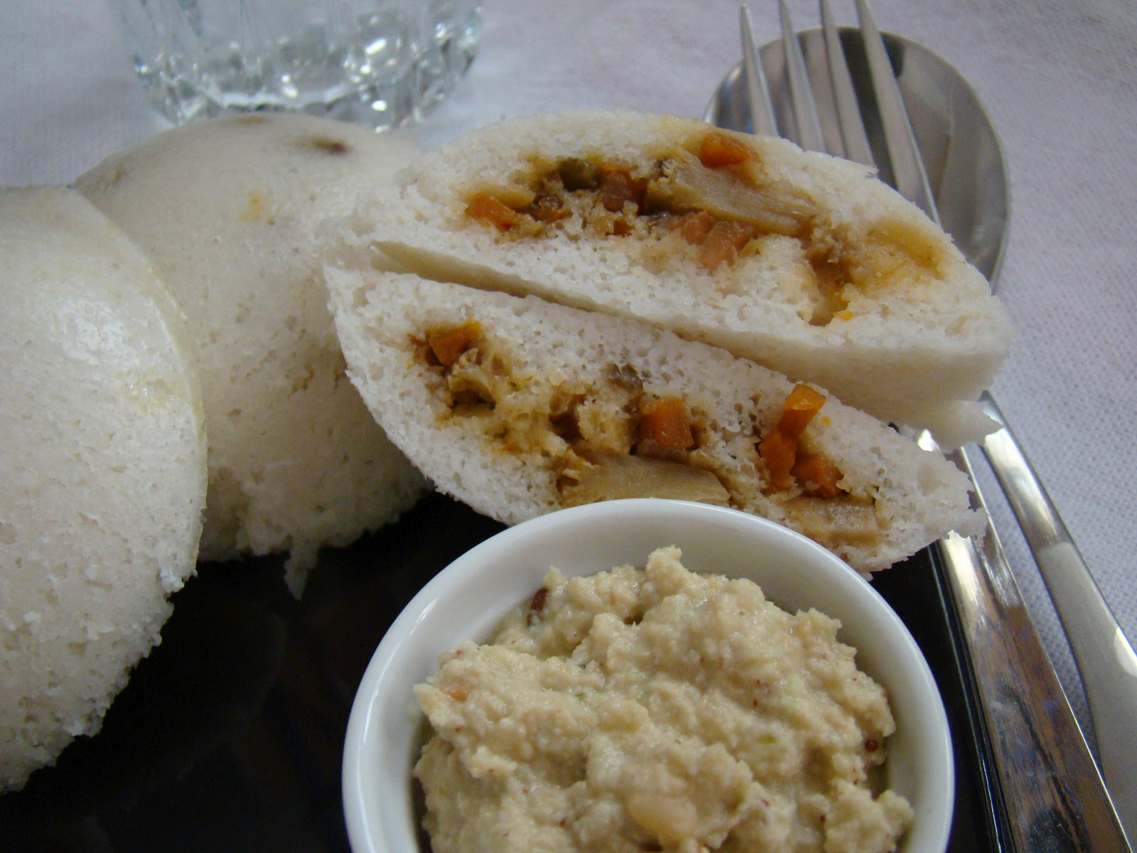 plantain leaf(Andhra Recipes): Vegetable stuffed Idli